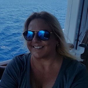 Meet your Posher, Michele